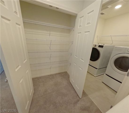 7024 Cottage Vista Avenue, Las Vegas, NV 89113