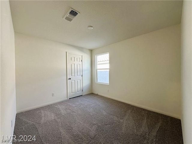 7024 Cottage Vista Avenue, Las Vegas, NV 89113