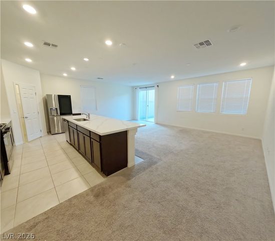 7024 Cottage Vista Avenue, Las Vegas, NV 89113