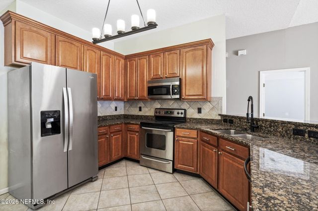 3801 HIDDEN VIEW Drive, Orange Park, FL 32065