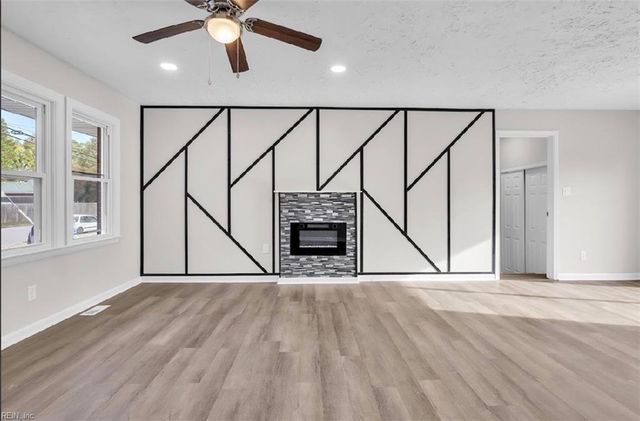 712 Macon RD, Hampton, VA 23666