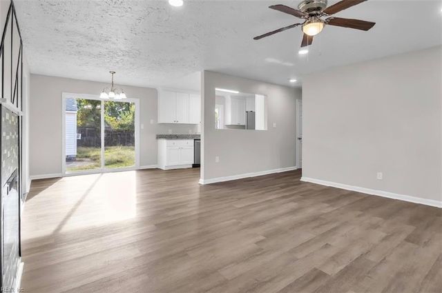 712 Macon RD, Hampton, VA 23666