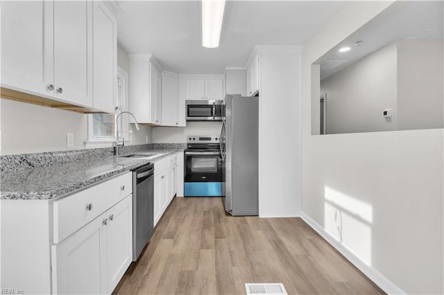 712 Macon RD, Hampton, VA 23666