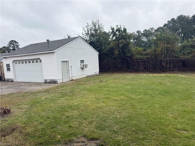 712 Macon RD, Hampton, VA 23666