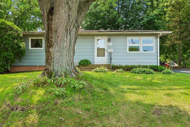 1937 Tennyson Lane, Madison, WI 53704