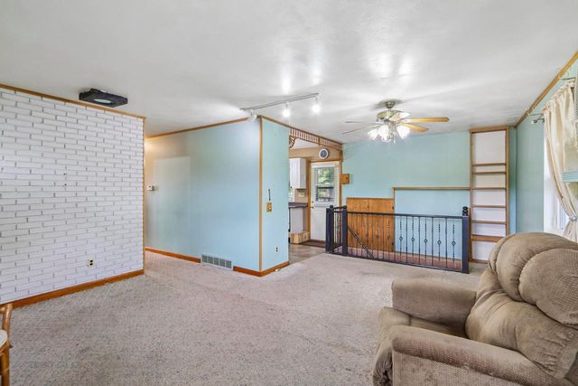 1937 Tennyson Lane, Madison, WI 53704