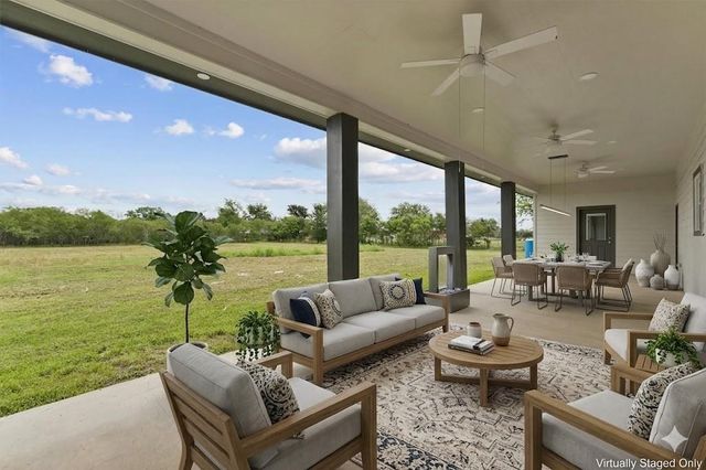 1900 Lezak Road, Sealy, TX 77474