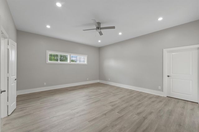 1900 Lezak Road, Sealy, TX 77474