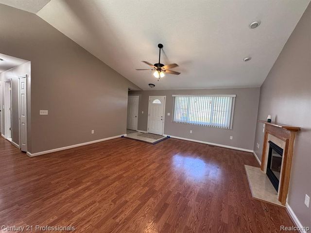 31495 Cambridge Street, Garden City, MI 48135