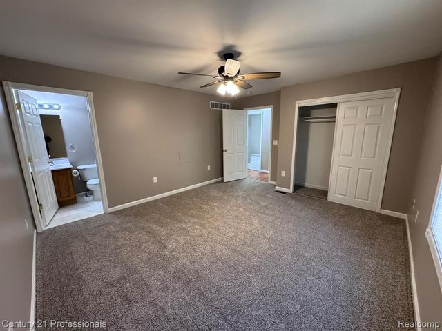 31495 Cambridge Street, Garden City, MI 48135