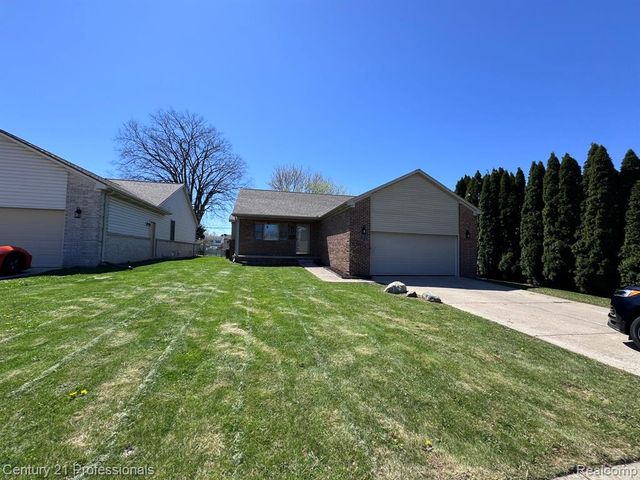 31495 Cambridge Street, Garden City, MI 48135
