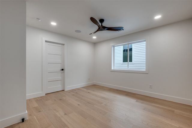 1018 Grandview Avenue, Dallas, TX 75223