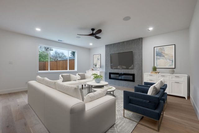 1018 Grandview Avenue, Dallas, TX 75223