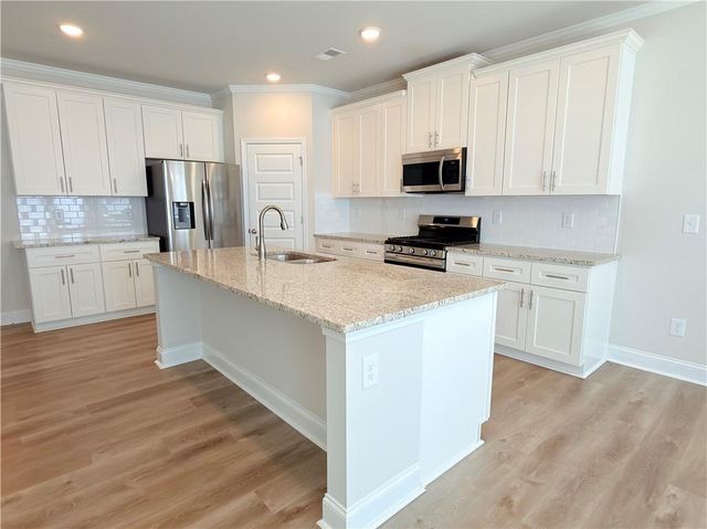 470 HELLEN VALLEY Drive, Braselton, GA 30517