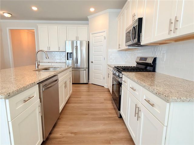 470 HELLEN VALLEY Drive, Braselton, GA 30517