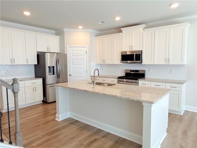 470 HELLEN VALLEY Drive, Braselton, GA 30517