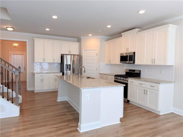 470 HELLEN VALLEY Drive, Braselton, GA 30517