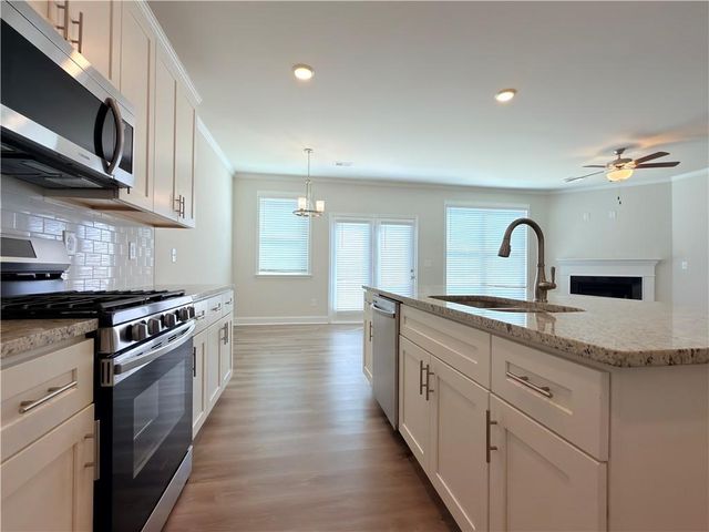 470 HELLEN VALLEY Drive, Braselton, GA 30517