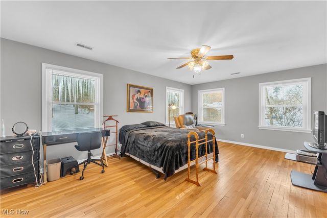 8556 Brecksville Road, Brecksville, OH 44141