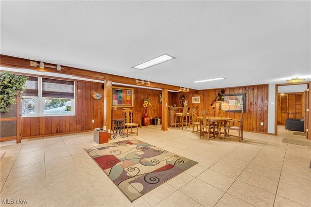 8556 Brecksville Road, Brecksville, OH 44141