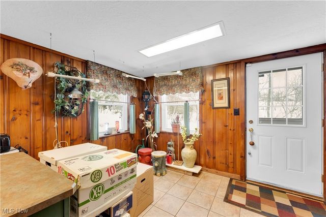 8556 Brecksville Road, Brecksville, OH 44141