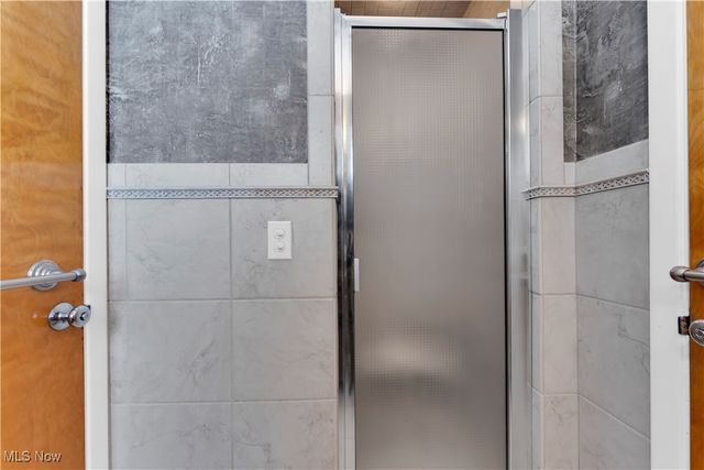 8556 Brecksville Road, Brecksville, OH 44141