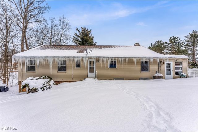 8556 Brecksville Road, Brecksville, OH 44141