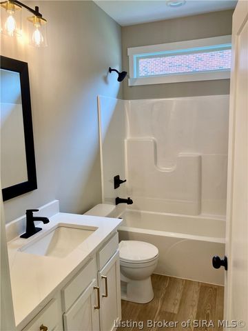 12312 Greenbriar Boulevard, Sellersburg, IN 47172