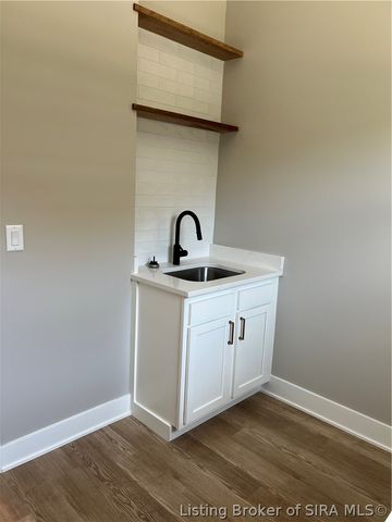 12312 Greenbriar Boulevard, Sellersburg, IN 47172