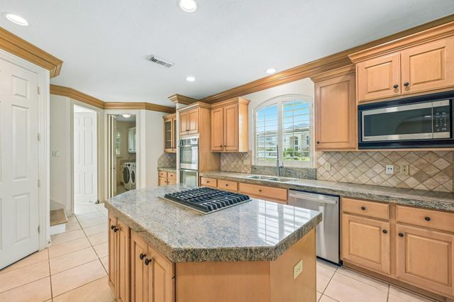 1611 Copperas Cove, Houston, TX 77077