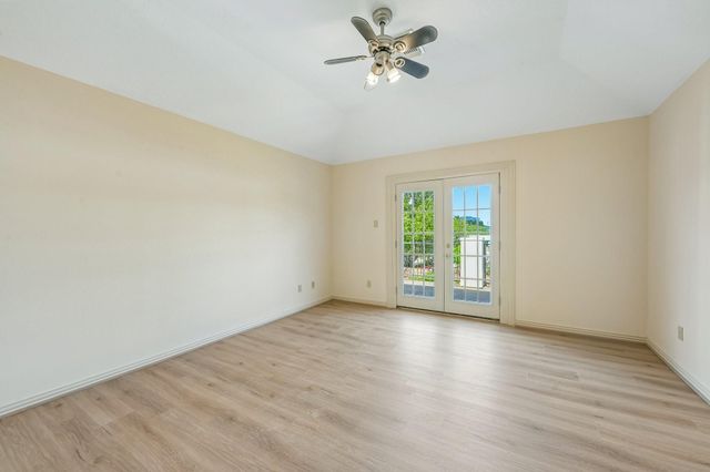1611 Copperas Cove, Houston, TX 77077