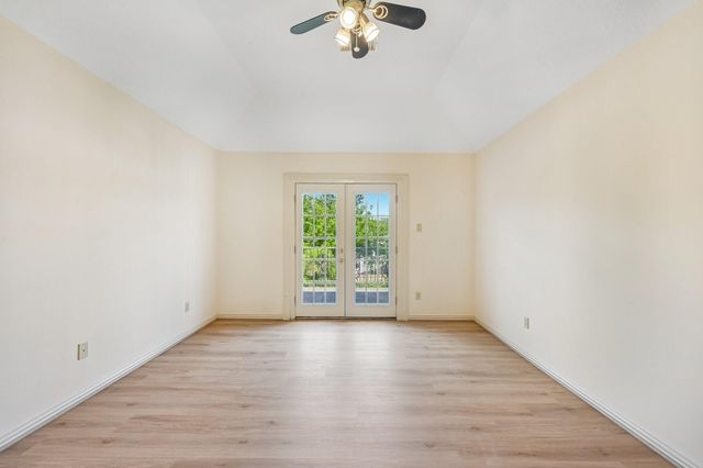 1611 Copperas Cove, Houston, TX 77077