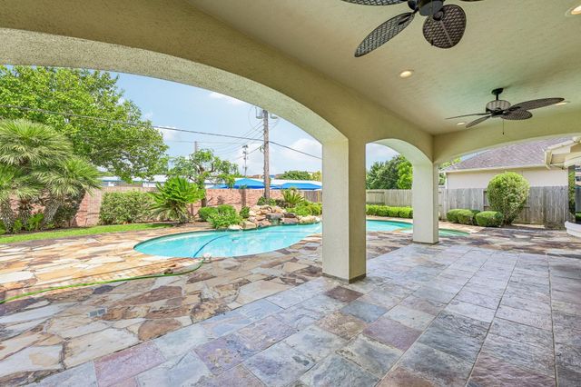 1611 Copperas Cove, Houston, TX 77077