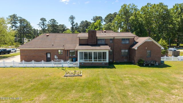 106 Northwood Road, Washington, NC 27889