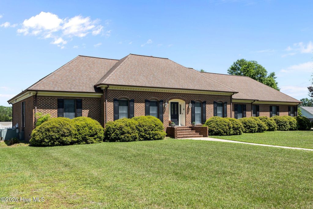 106 Northwood Road, Washington, NC 27889