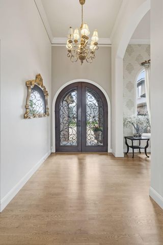 6048 S Black Oak Drive, Springfield, MO 65804