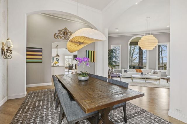 6048 S Black Oak Drive, Springfield, MO 65804