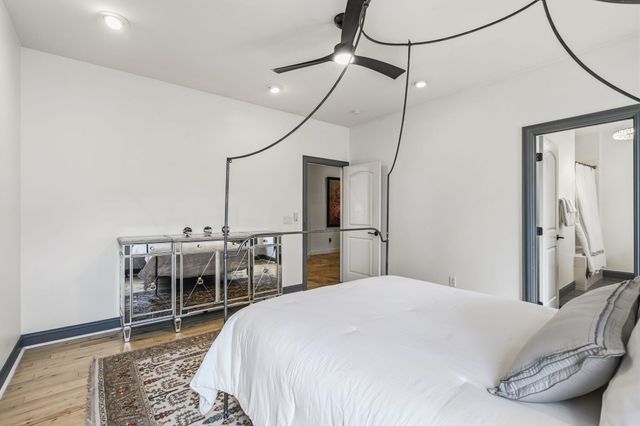 6048 S Black Oak Drive, Springfield, MO 65804