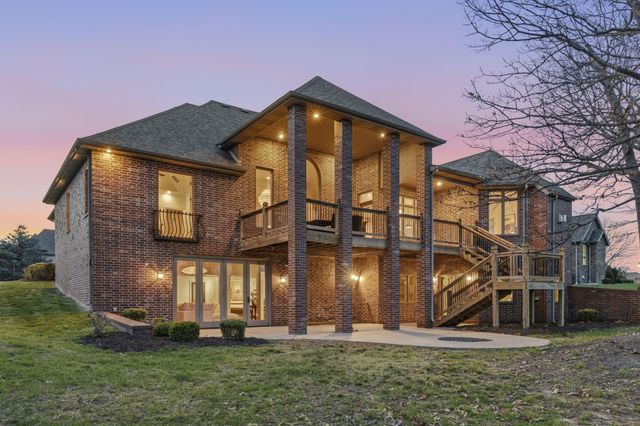 6048 S Black Oak Drive, Springfield, MO 65804