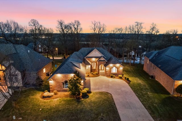 6048 S Black Oak Drive, Springfield, MO 65804