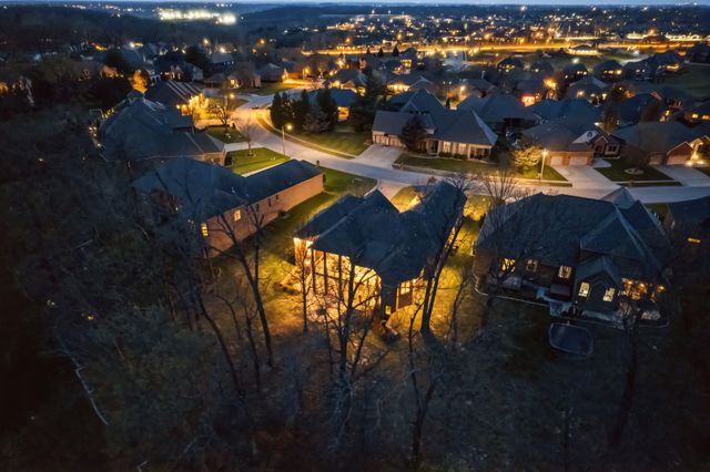 6048 S Black Oak Drive, Springfield, MO 65804