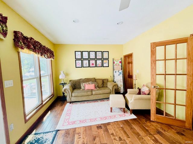 7697 20th Road, Argos, IN 46501