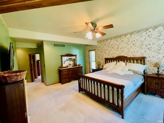 7697 20th Road, Argos, IN 46501