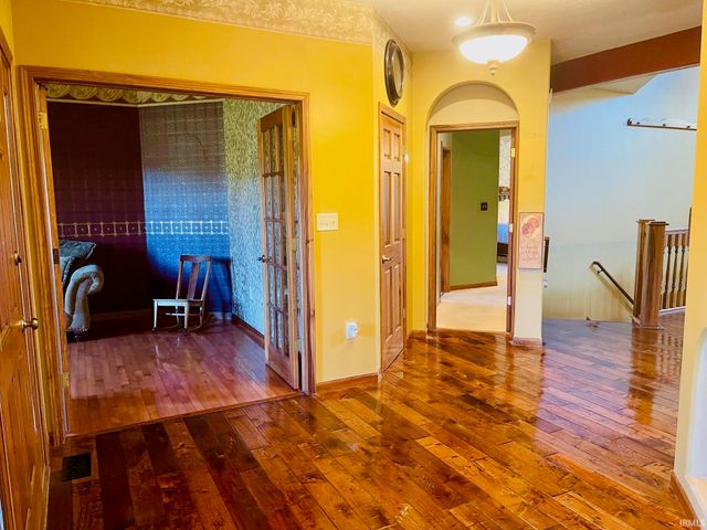 7697 20th Road, Argos, IN 46501