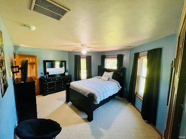 7697 20th Road, Argos, IN 46501