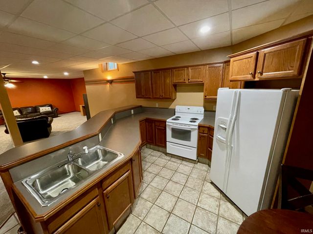 7697 20th Road, Argos, IN 46501