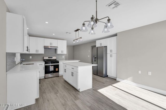 51 Charlotteville Drive S, Toms River, NJ 08757