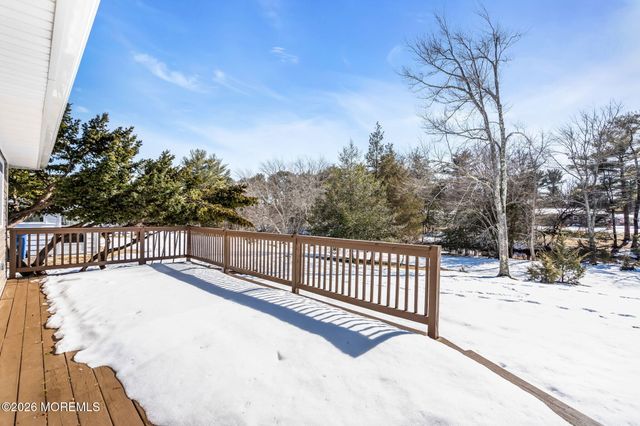 51 Charlotteville Drive S, Toms River, NJ 08757