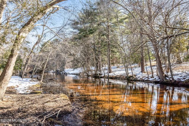 51 Charlotteville Drive S, Toms River, NJ 08757