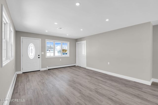 51 Charlotteville Drive S, Toms River, NJ 08757